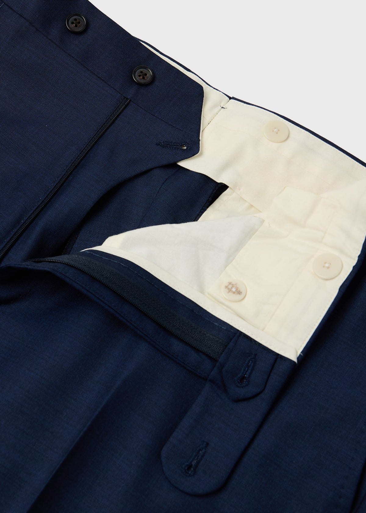 Double-Breasted Suit in Wool Sharkskin Blue - Paul Stuart