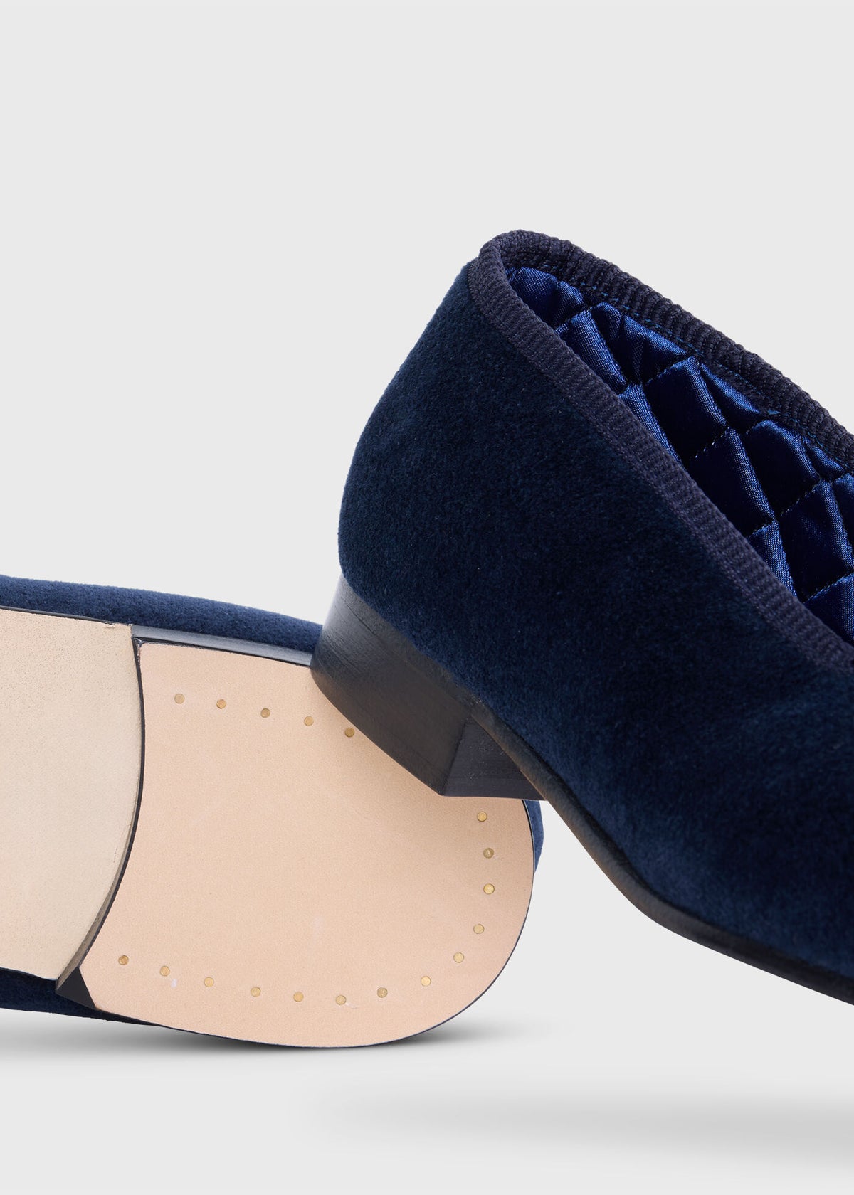 Tyler Velvet Skull Slip-on Black - Paul Stuart