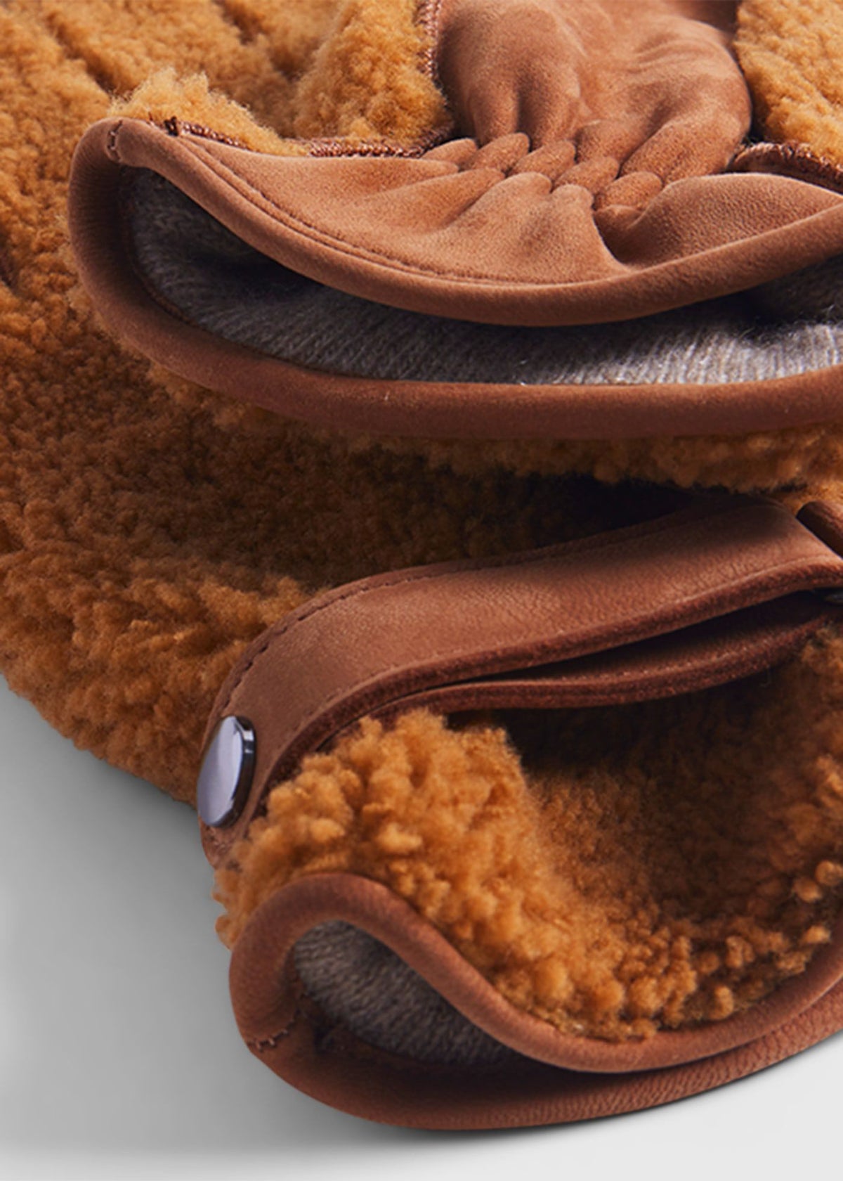 Shearling and Leather Gloves Olive - Paul Stuart